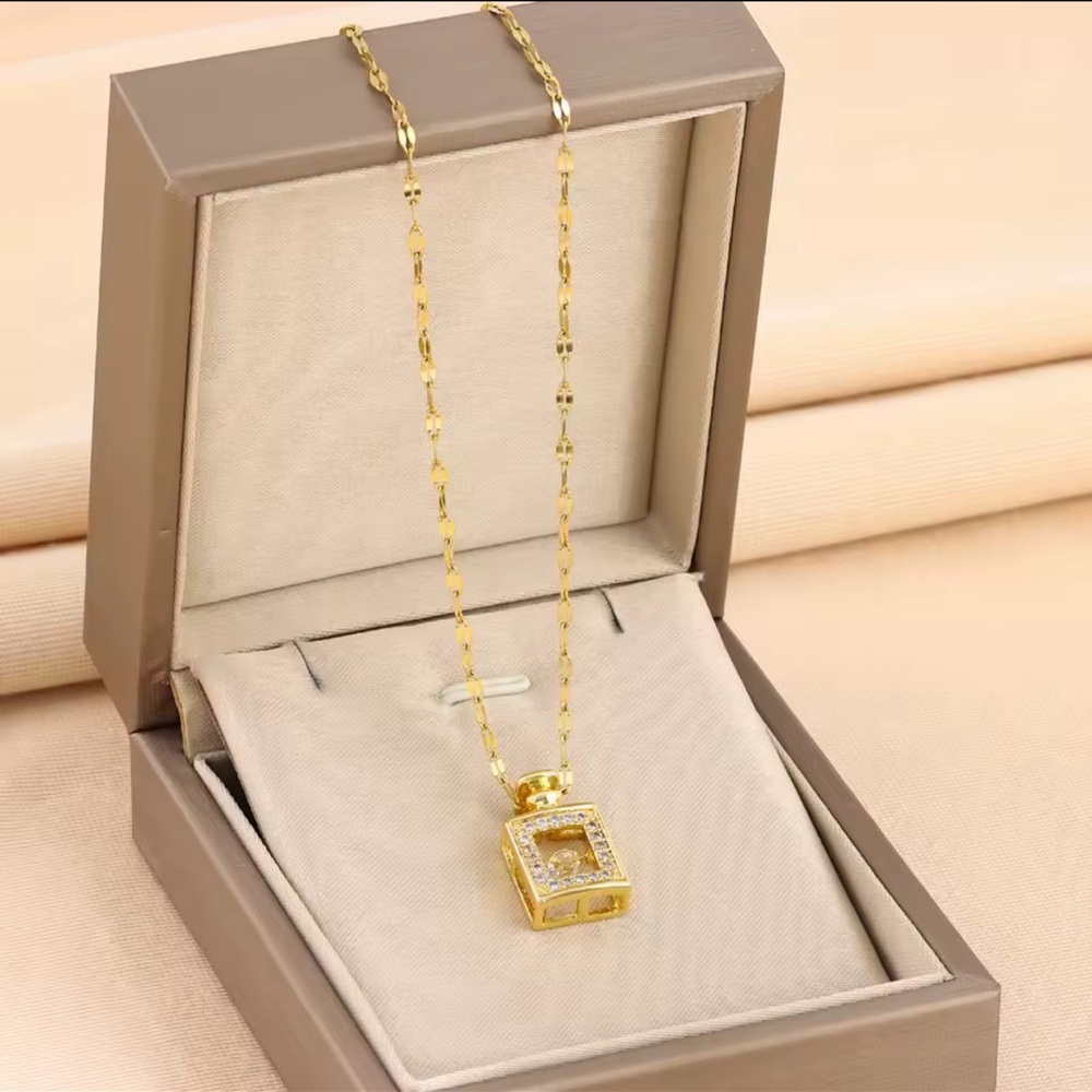 Radiant 18k Gold plated stainless steel Square Pendant Necklace